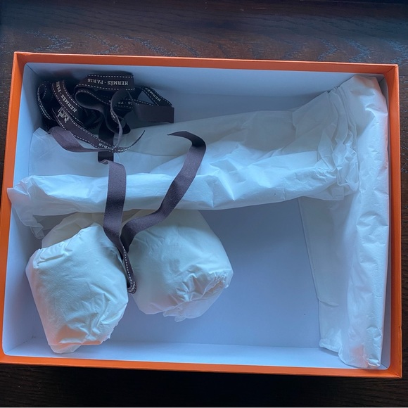 Hermes - Picture 4 of 6